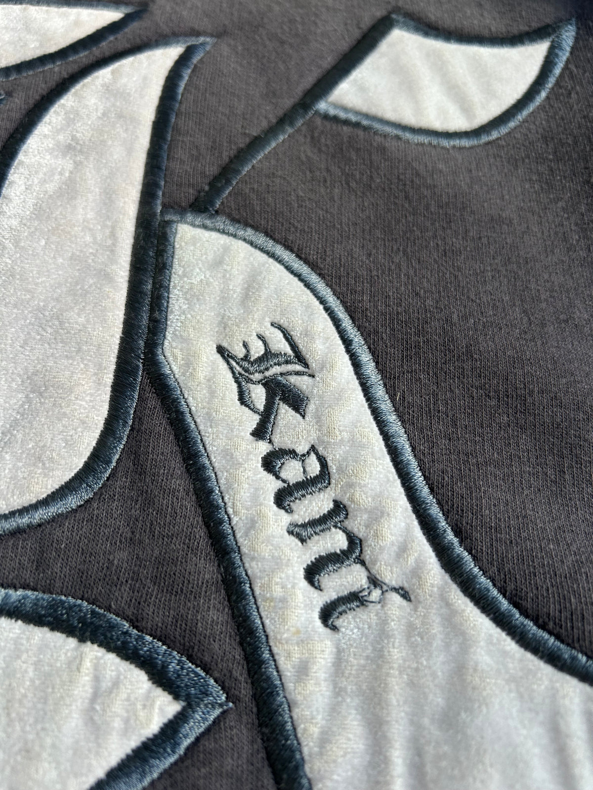Karl Kani Sweater Y2K