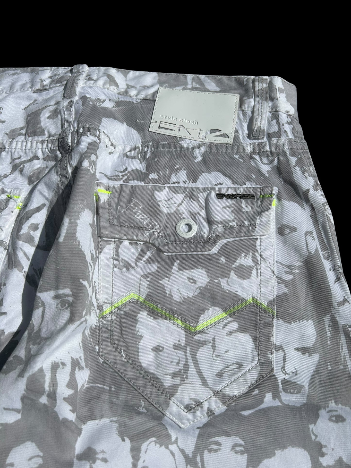 Energie Gold Jorts W32 Y2K