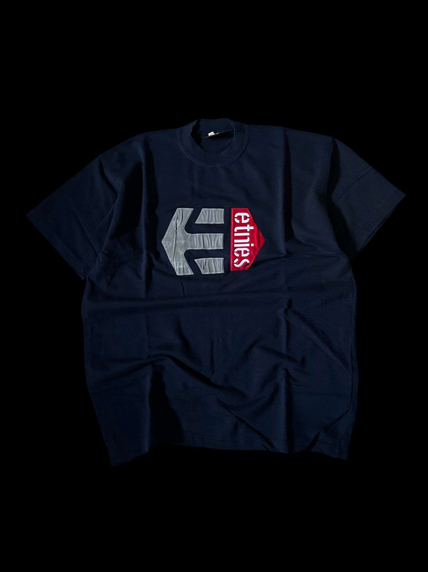 Etnies Tshirt Y2K