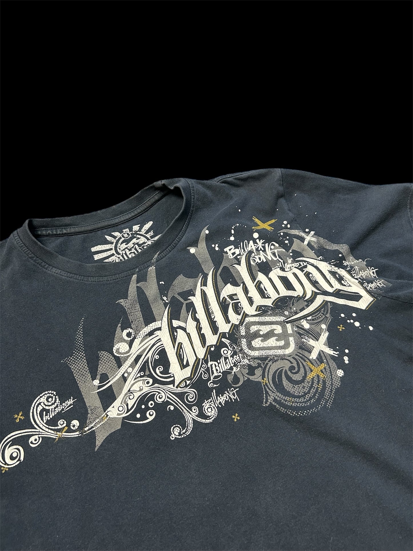 Billabong Tshirt Y2K