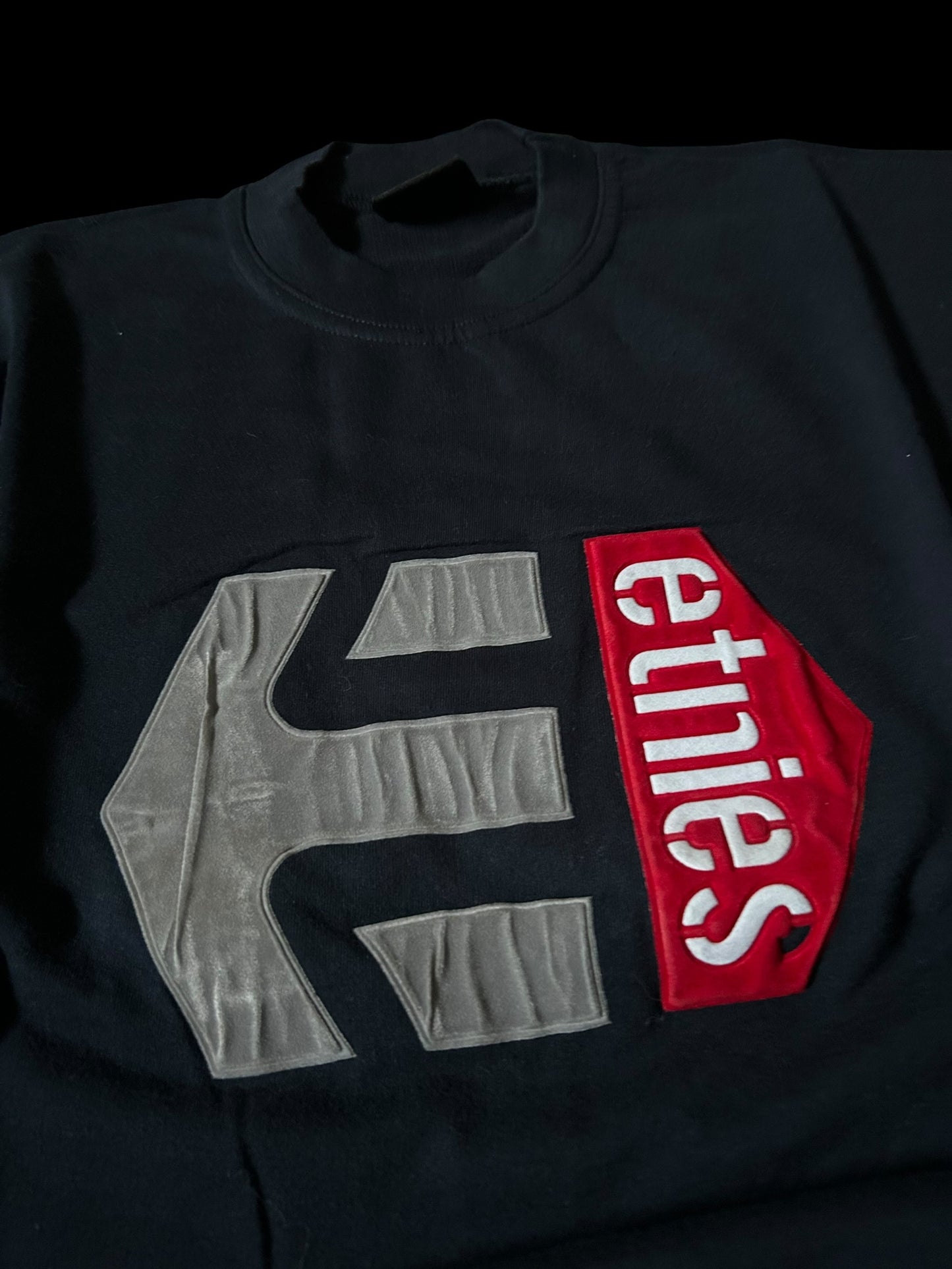 Etnies Tshirt Y2K